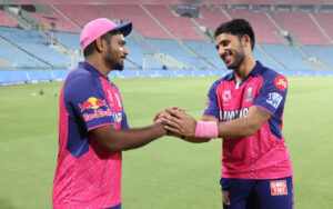 Sanju Samson Considers Handing Over Wicketkeeping Duties to Dhruv Jurel in IPL 2025